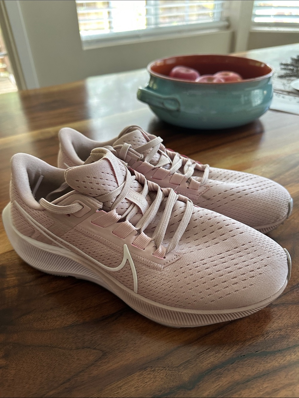 Nike Women's Blush Pink Running Sneakers with White Swoosh - Picture 5 of 6